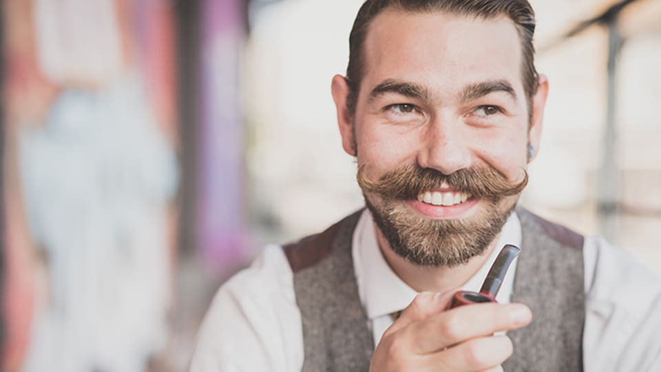 éroes con bigote